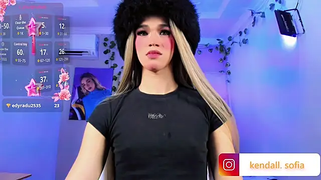 Sophiaa_doll_ live cam on StripChat