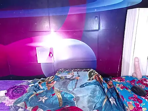 KeysyCFire live cam on StripChat