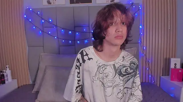 Mika_love_milo