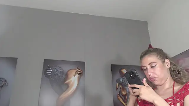 AntonellaBlanc live cam on StripChat