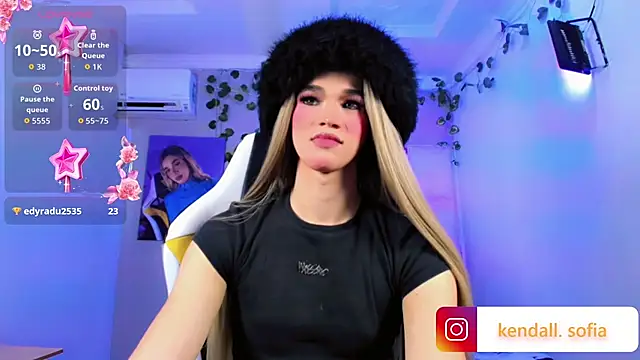Sophiaa_doll_ live cam on StripChat