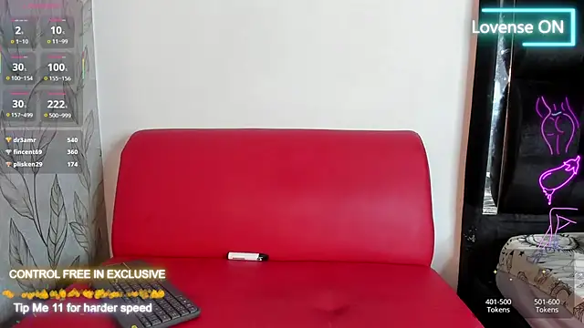 Cyka_Semenobitch live cam on StripChat
