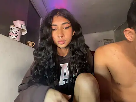 keithandbelzebu live cam on StripChat