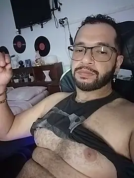 Xein_WoIf live cam on StripChat