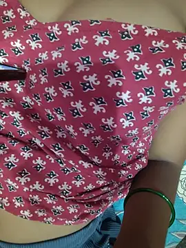 cute_riya_11 webcam