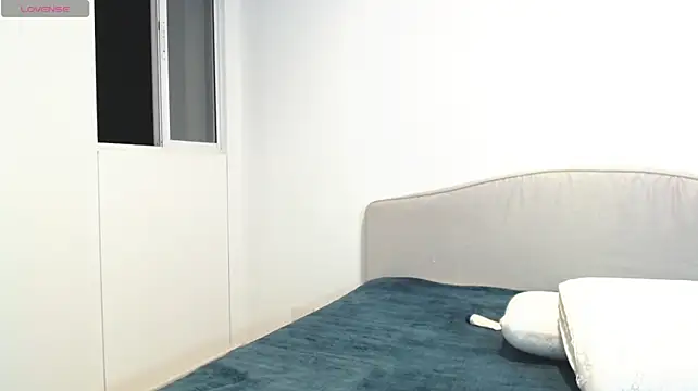 MelissaWaldorf live cam on StripChat