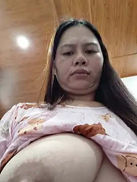 Baby-ladyass20 live cam on StripChat