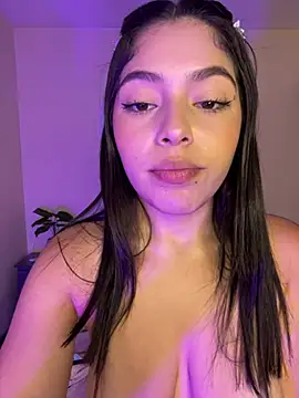 haily_babe live cam on StripChat