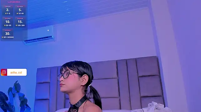 Ariha_ live cam on StripChat
