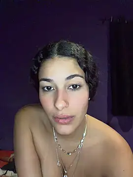 Luana_264's live cam