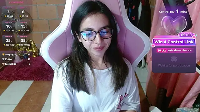 Maggie_Fox3 live cam on StripChat