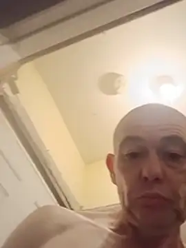 burby79 live cam on StripChat