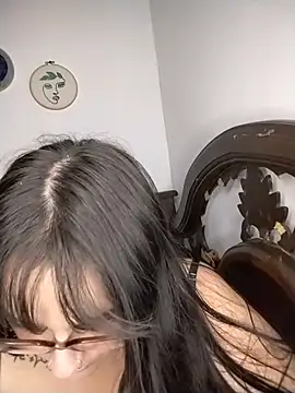 daphneev live cam on StripChat