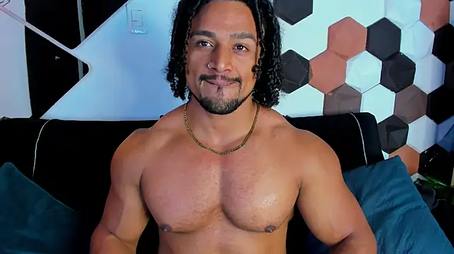 MikeEstevess live cam on StripChat