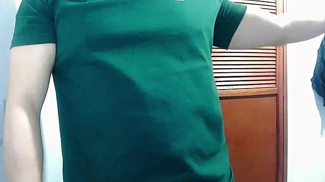 TouchDaddy4 live cam on StripChat