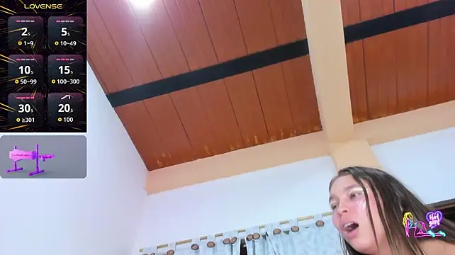 HaleyAmaya live cam on StripChat