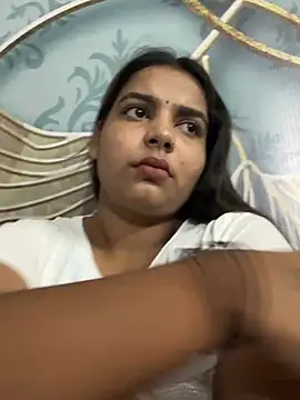 Aayra_Joshi live cam on StripChat