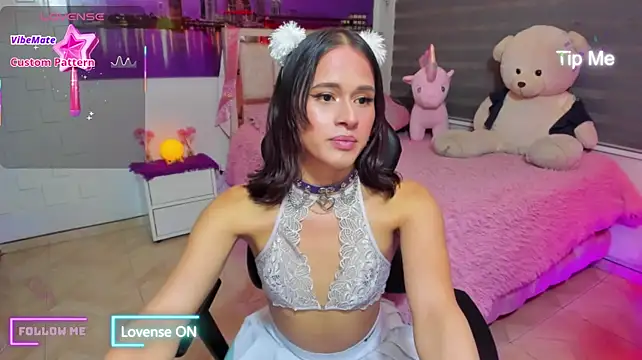 kumikoxxx live cam on StripChat