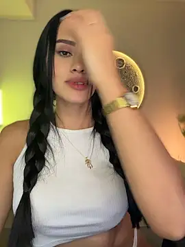 sarahhsmitth1 (F young) - CUM IN MY TITS