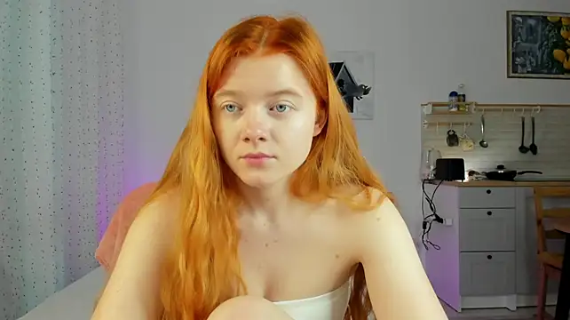 Evie_Tomioka webcam