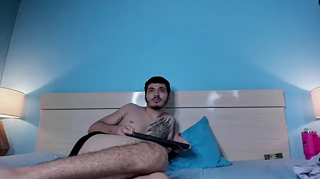 PenelopeAndLuca webcam