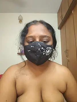 sexynayan23 (F milf) - Shower in group show