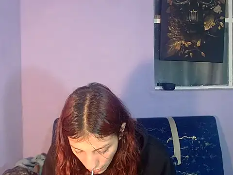 Emma-Wilson live now