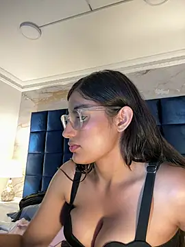 IsabelaStefano live cam on StripChat