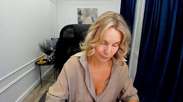 Sinty_Devis live cam on StripChat