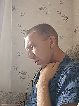 _uncle_Mitya-43_ live cam on StripChat
