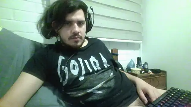 hung_weeb live cam on StripChat