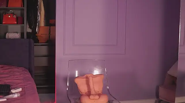 Monique_Celeste live cam on StripChat