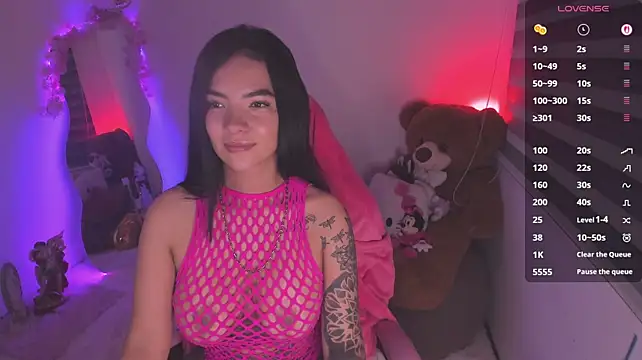 Kiity- live cam on StripChat