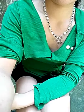 Linkk-2k live cam on StripChat
