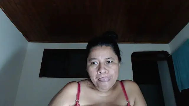 adrixxx38 live cam on StripChat