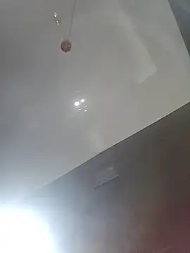 PilotingMuchness live cam on StripChat