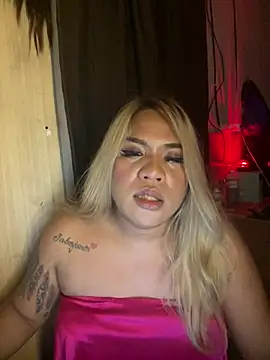 Saffarah live cam on StripChat