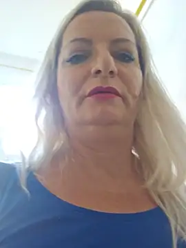 LadyTouch live cam on StripChat