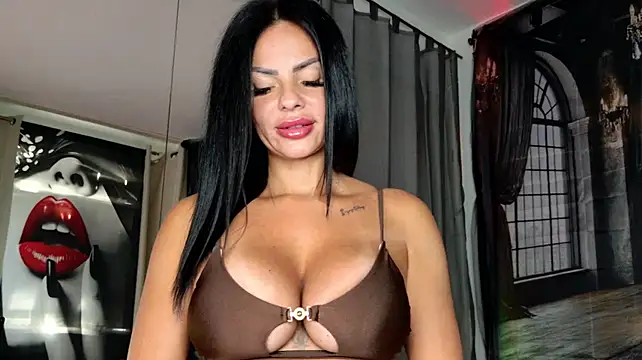 Elle_Vie live cam on StripChat