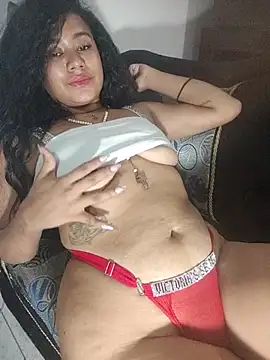 AntonellaMonroew live cam on StripChat