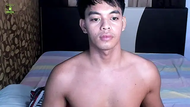 Crazyasiancum1 live cam on StripChat
