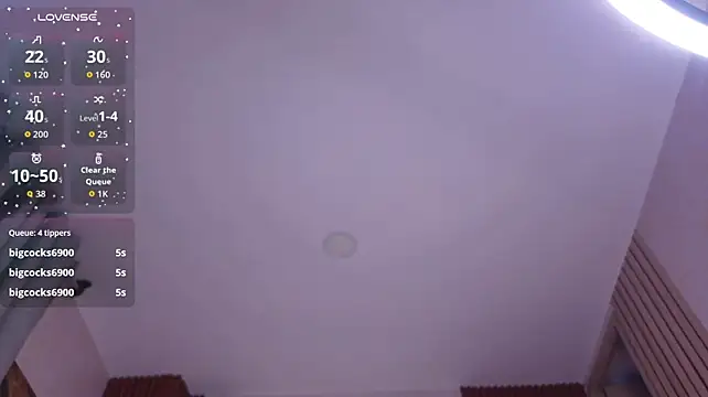 Hot_ladyy live cam on StripChat