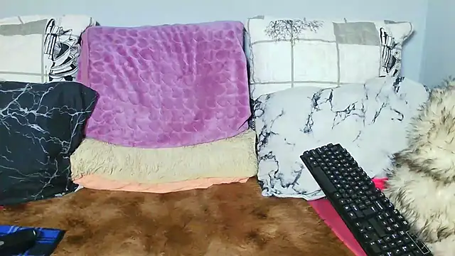 victora3 live cam on StripChat