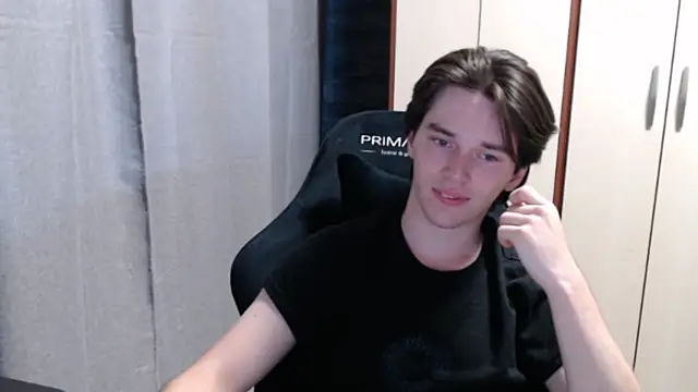 arthur___king live cam on StripChat