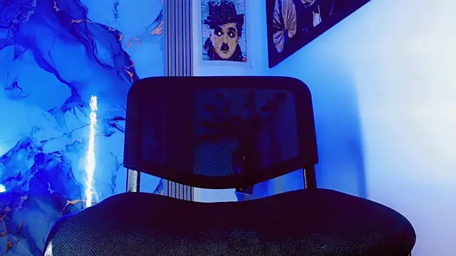 SophiaWild_ live cam on StripChat