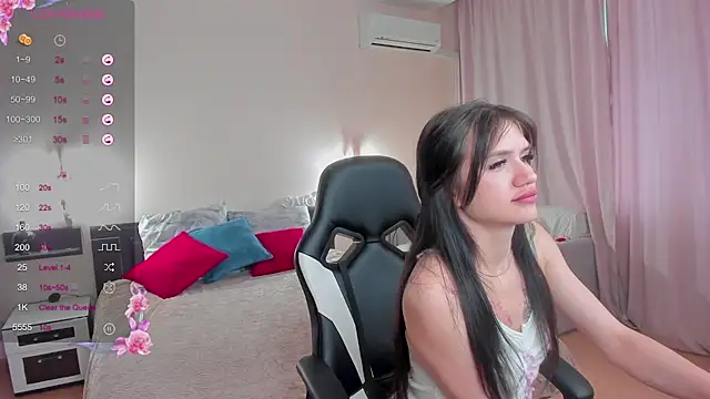 Kolly_polli live cam on StripChat