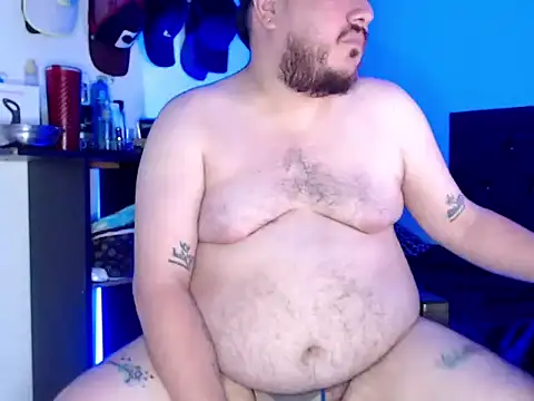 sebastianbigxxx live cam on StripChat