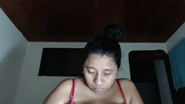 adrixxx38 live cam on StripChat