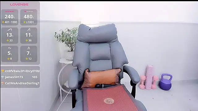 Wan-Yun-520 live cam on StripChat