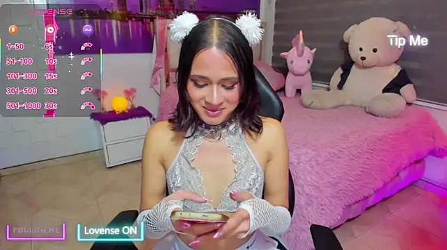 kumikoxxx live cam on StripChat